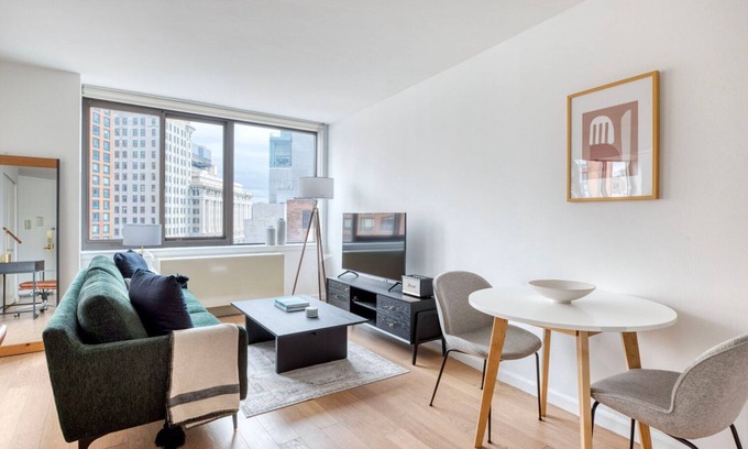 Union Square Apartment | Mod Union Square 1BR w/Gym, Doorman, across from Park, by Blueground
