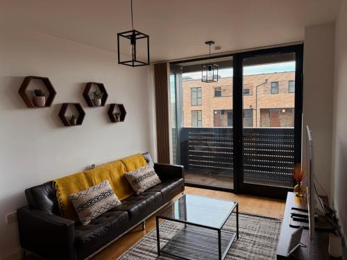 Walworth Apartment | Modern 1 Bed Flat in Central London 7 Mins Walk to Elephant and Castle Tube Station