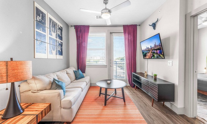 Montopolis Apartment | Modern 1BR luxe suite close to DT w/fast WiFi