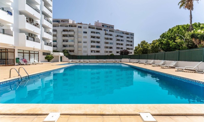 Montechoro Apartment | Modern 2 BDR Flat W/Balcony and Pool by LovelyStay