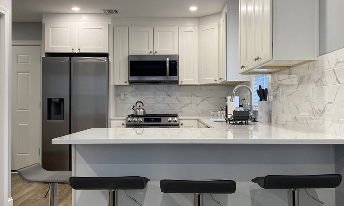 Roslindale Condo | Modern 2br with W/D in unit, Parking, central air