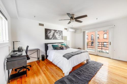 Hoboken House | Modern 3BR Townhouse with Private Rooftop & Parking Minutes to NYC