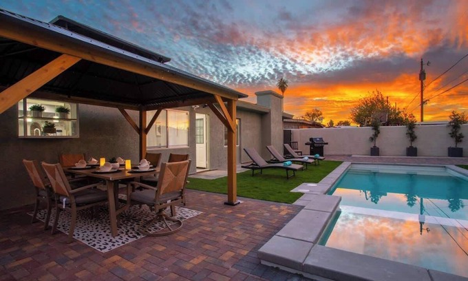 North Las Vegas House | Modern 5-Bedroom Playhouse with Pool & Pool Table
