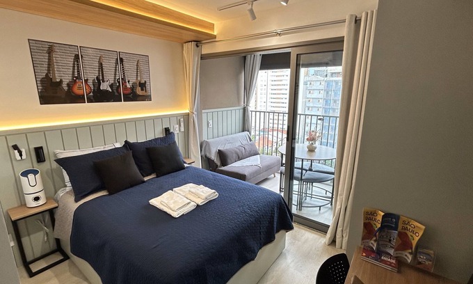 Sao Paulo Apartment | Modern Apartment next to Alianz Parque for up to 4 people!