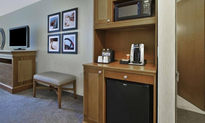 Old Port House | Modern Amenities in Historic Area | 2 Units w/Pool | Breakfast | 24h Gym