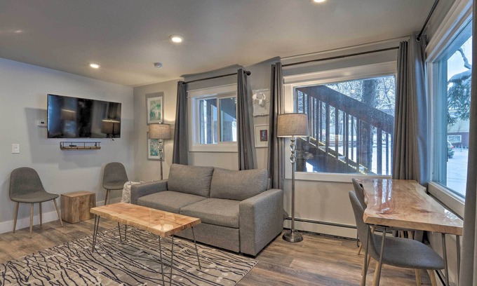 South Addition Apartment | Modern Anchorage Getaway, Steps from Coastal Trail