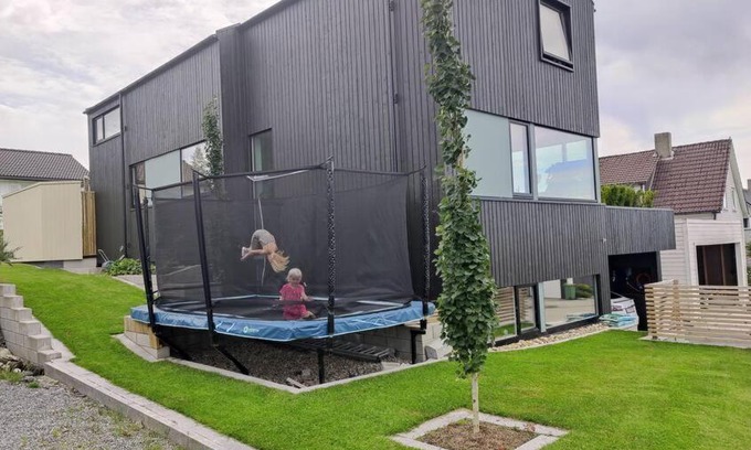 Stavanger Apartment | Modern and comfortable apartment in attractive neighborhood