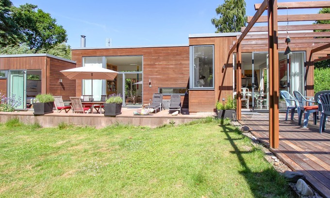 Lervik House | Modern and luxurious house in the first row to the sea.