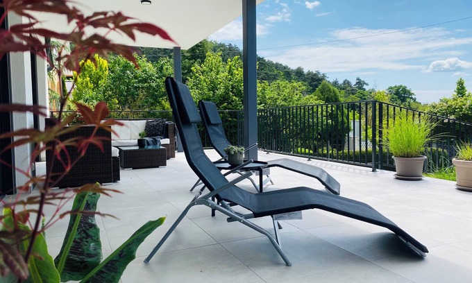 Vonyarcvashegy Apartment | Modern apartment on Lake Balaton, Peter's Lucky Home Vonyarcvashegy