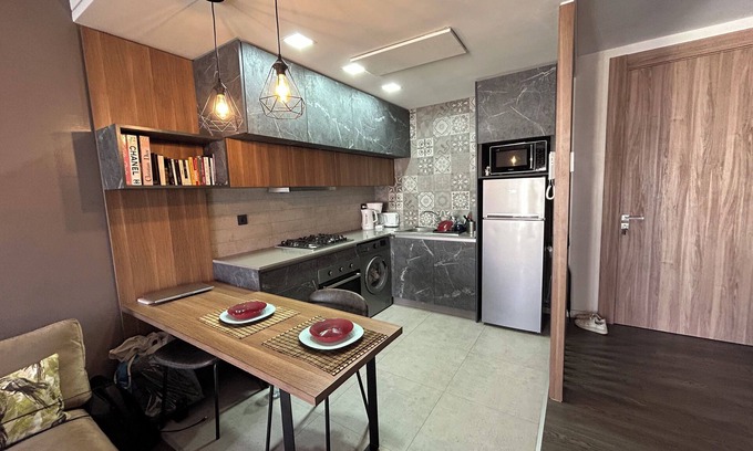 LA GIRONDE Apartment | Modern apartment in the city center