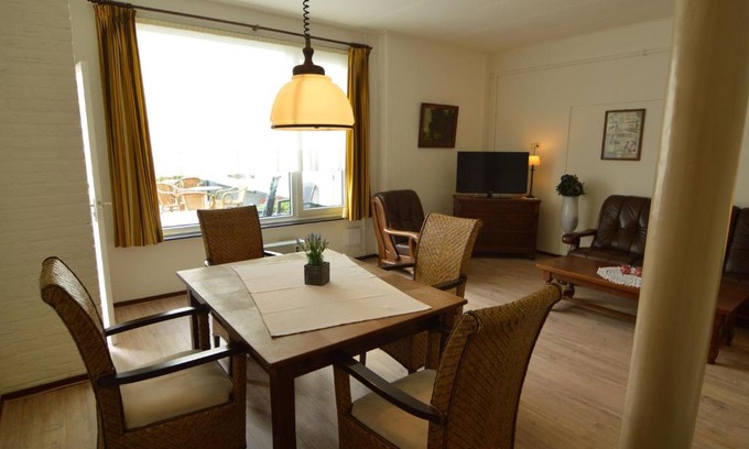 Strucht Apartment | Modern Apartment in Schin op Geul near Valkenburg