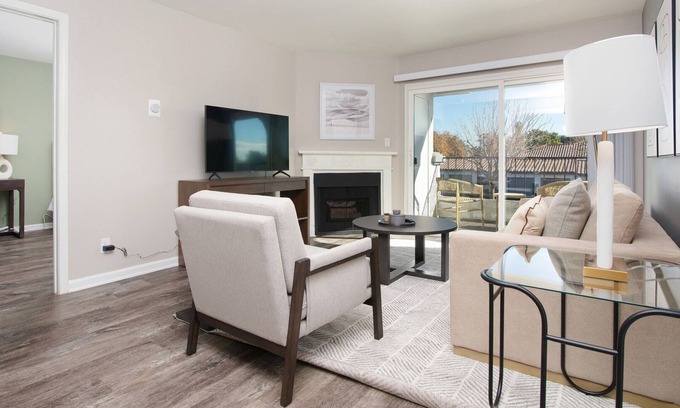 Chino Apartment | Modern Apartment in Prime Location (ID8237X51)