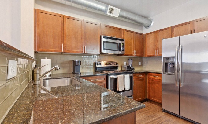 Rural North Boulder Apartment | Modern Apartment with Amenities 105