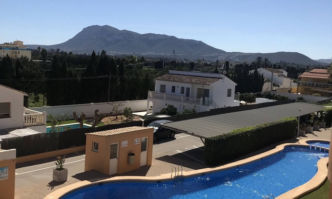 Denia Apartment | Modern apartment with pool that sleeps up to 3 people 400m from the sandy beach.