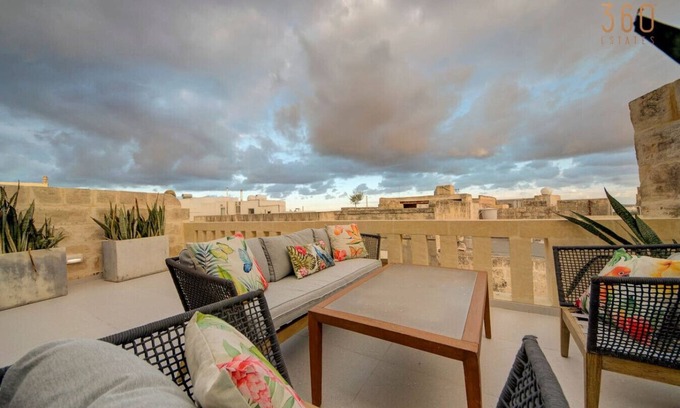Attard Apartment | Modern apartment with spacious terrace in Attard