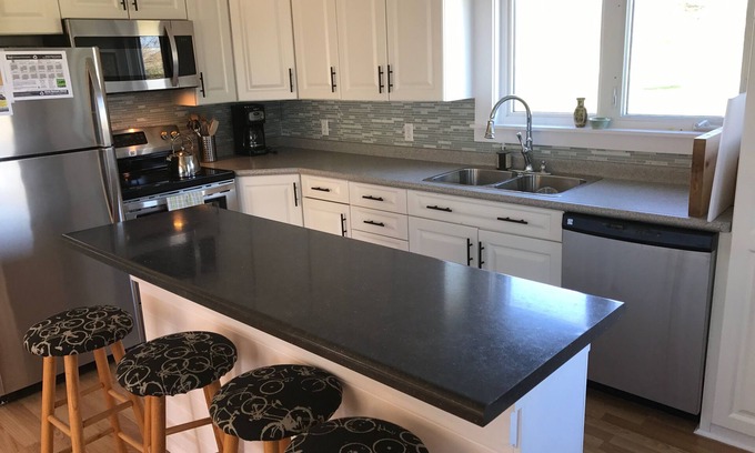 Hunts Point House | Modern Beach House (Hunt's Point - Summerville - Liverpool)