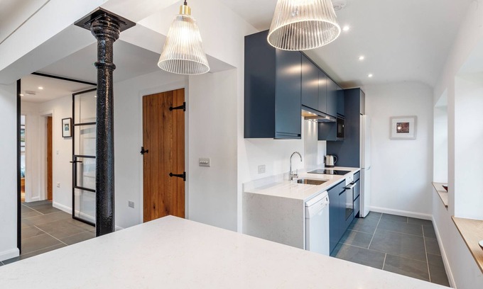 St Brides Cottage | Modern, bright, and tranquil retreat in the heart of North Pembrokeshire
