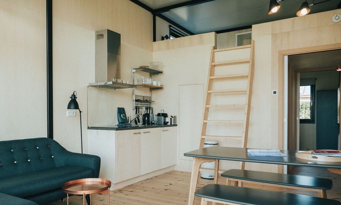 Ouddorp Cottage | Modern chalet with terrace, located in a holiday park 800 m. from the beach