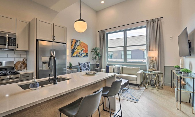 Central City Condo | Modern Downtown Birmingham Condo w/Rooftop Access