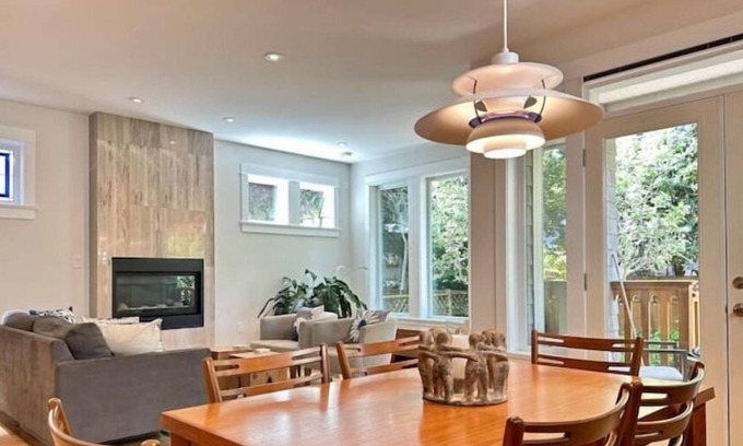 Fairfield House | Modern, eco-friendly home close to parks, the beach and downtown