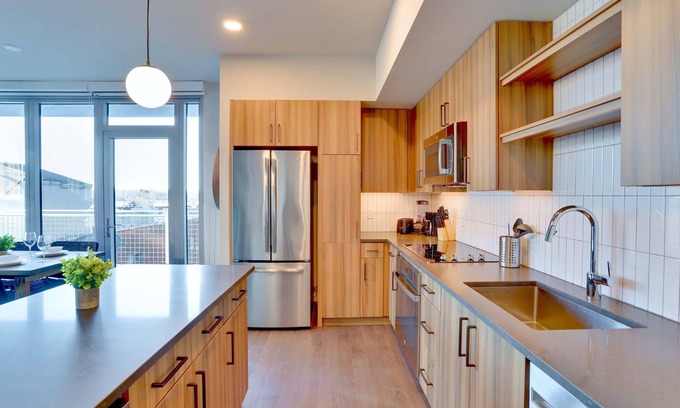 Clarendon Apartment | Modern Escape Near Pentagon