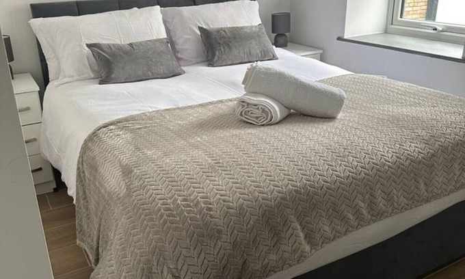 West Finchley Apartment | Modern Family Flat in Finchley