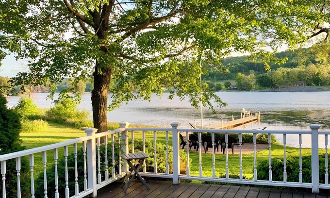 Marietta House | Modern lake house w/private lakefront, fire pit, kayaks, amenities, massive deck