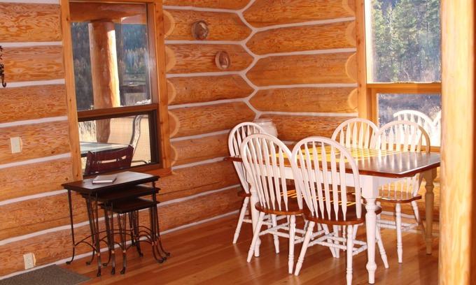 Cherryville Cabin | modern log cabin in untouched nature on a private lake