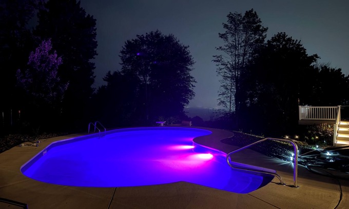 Horseheads House | Modern Mountain Retreat With Pool