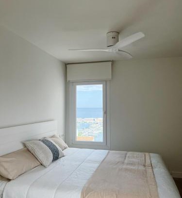 Puerto Banus Apartment | Modern new apartment, sea view and private parking