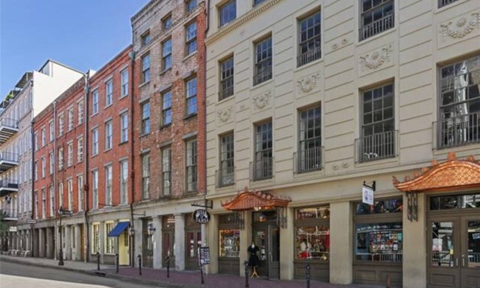 Central Business District Condo | Modern penthouse condo in the beautiful French Quarter.