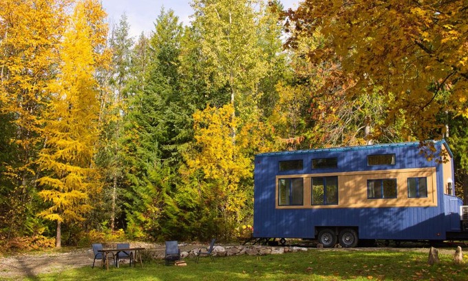 Lemon Creek House | Modern Private Tiny House in the Forest