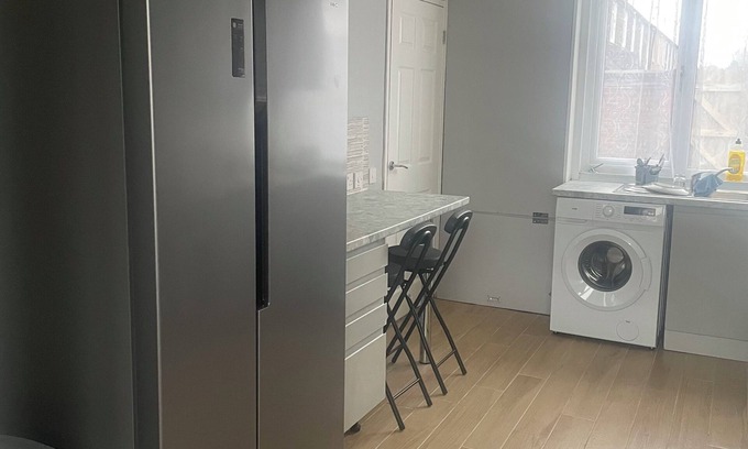 Walton on Trent House | Modern Rooms to rent in refurbished house with great transport links