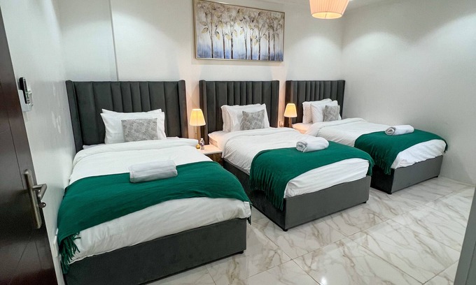 Ash Shati Apartment | Modern Sea View شقة بحرية عصرية