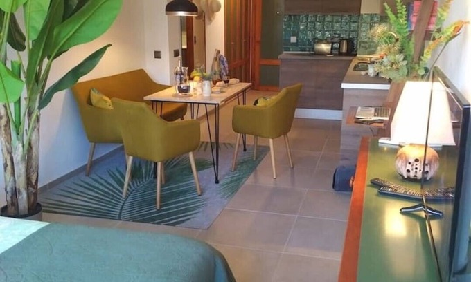 Roquetas de Mar Apartment | Modern studio on the beach