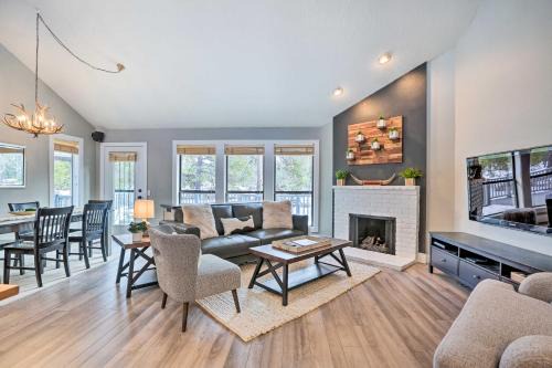Sunriver House | Modern Sunriver Home with Hot Tub Ski, Hike and Bike!