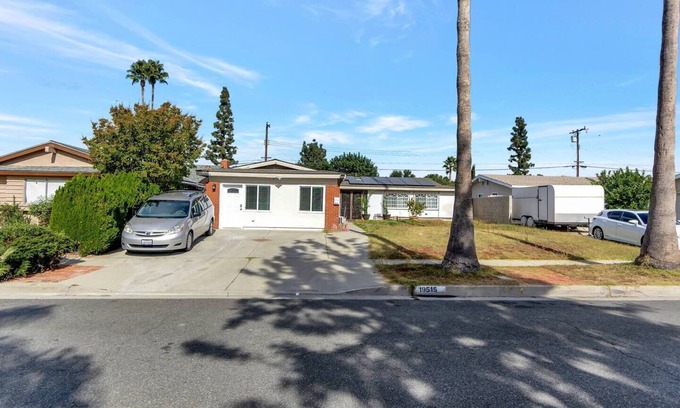 Rowland Heights House | Modern & Sweet Home