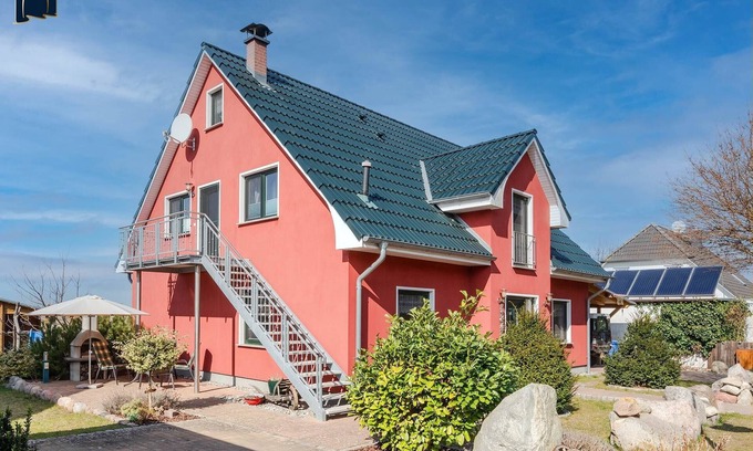 Zirchow Apartment | Modern vacation apartment in Zirchow with terrace & great garden view