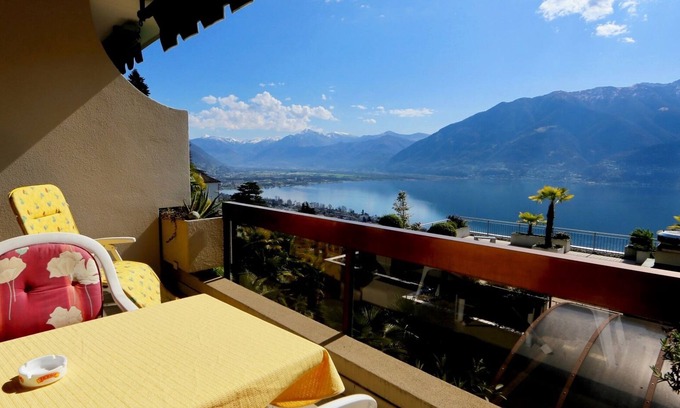 Orselina Apartment | Modern vacation studio on the 1st floor for 1-3 persons.