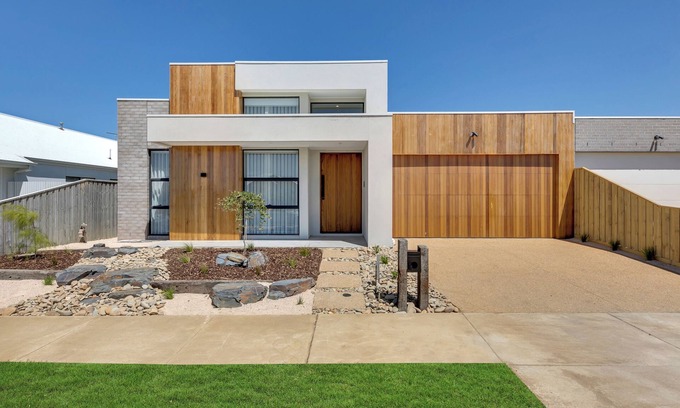 Ocean Grove House | Modern villa - 12 sleep