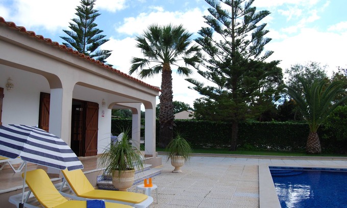 Lagos Villa | Modern Villa in a quiet spot, with a large private swimming pool