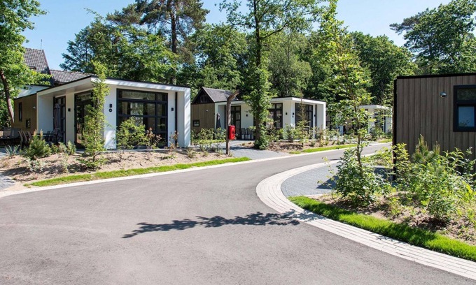 Beekbergen-Zuid Ski Chalet | ✓ Module Special at Recreatiepark Beekbergen ✓ Holiday home for 4 persons ✓ Located in Beekbergen (Gelderland) ✓ Holiday park on the Veluwe ✓ Book directly through the park