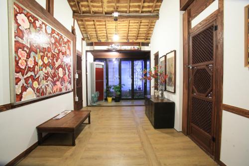 Jeonju House | MongYouHwaWon Guesthouse(Painter's house)