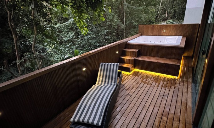 Florianopolis House | Monkey House Floripa! Casa Nova com Muito Requinte com Fundos a Mata Nativa