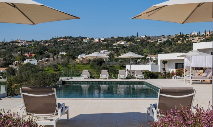 Alfeicao Villa | Monte Sobradinho, Hilltop haven, coastal views, private pool, jacuzzi, 18 guests