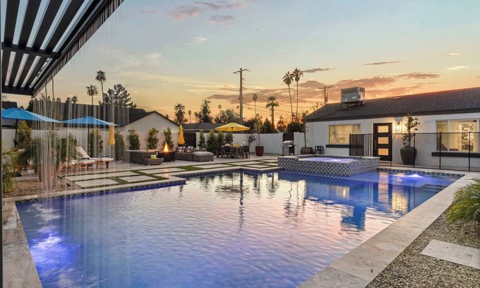 Arcadia Lite House | Montecito Luxe: 3-Villa Retreat w/Pool Courtyard