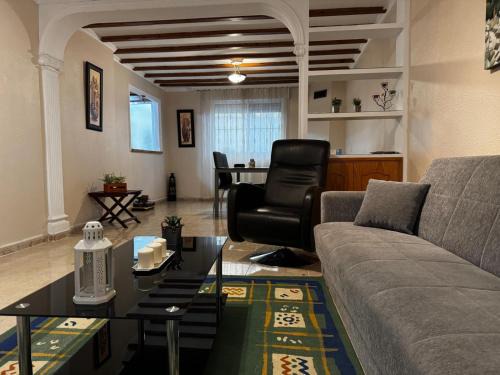 Montequinto House | Montequinto Getaway Teletrabajo Relax y Sevilla a tu Alcance