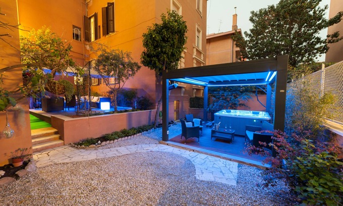 Gianicolense Apartment | MONTEVERDE GUESTHOUSE: Spacious Villa in Rome Center !