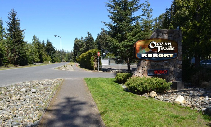 Regional District of Nanaimo Condo | Monthly Rental Mid Sep-Mid June 2300.00