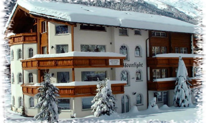 Saas Grund House | Moonlight